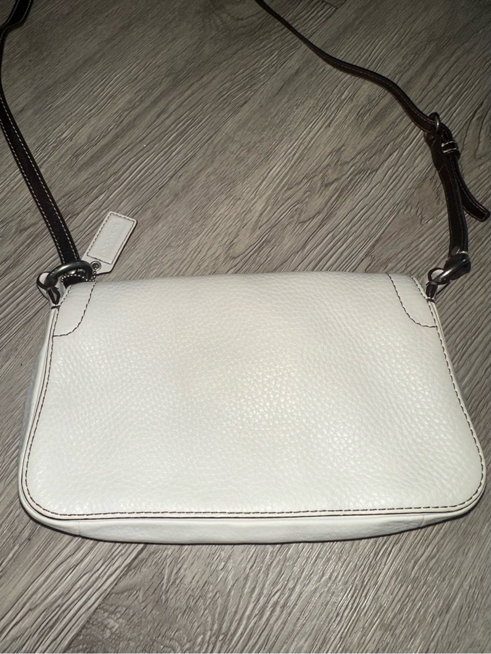 Coach Chelsea Bone White Leather Crossbody Bag Purse Green Interior - Picture 3 of 9